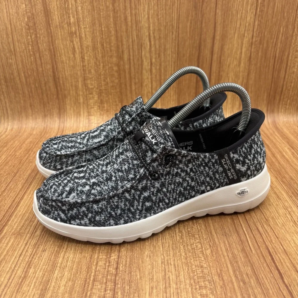 Skechers go walk